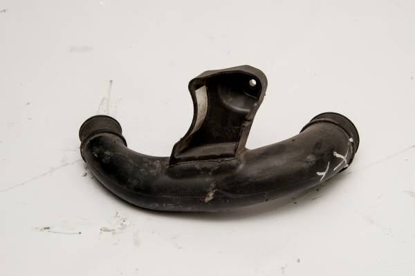 FORD CUSTOM 310 L 125 PS ÇIKMA PARÇA  BORU